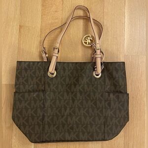 Michael Kors shoulder bag